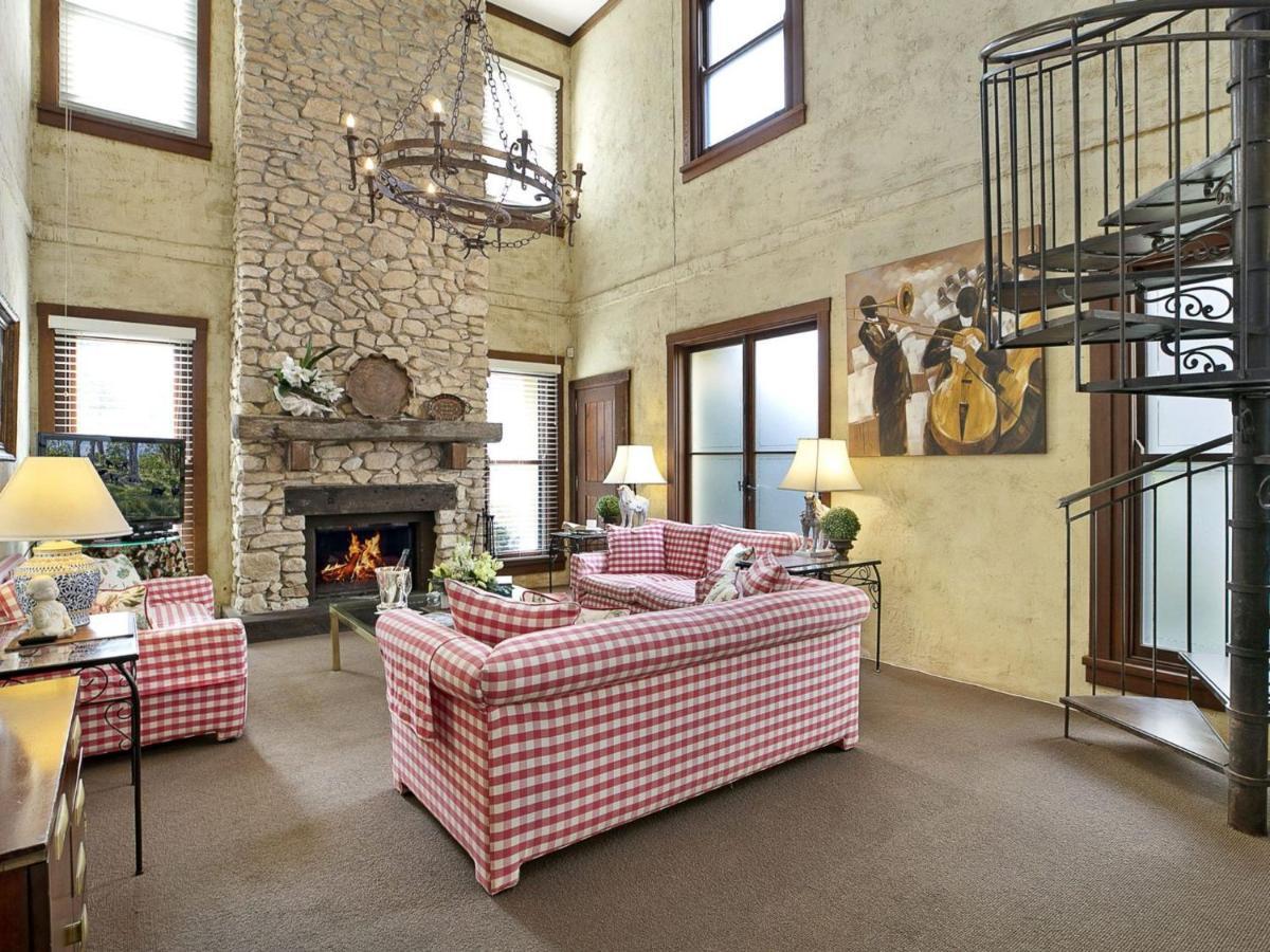 The Lodge At Linden Hall Robertson Extérieur photo